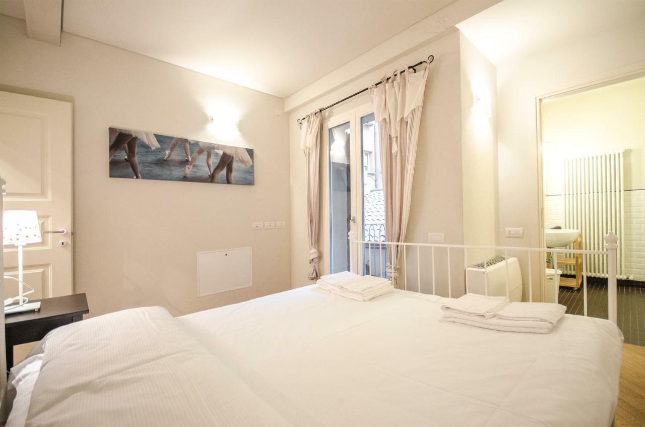 Azeglio Apartment, A Due Passi Da Piazza Maggiore Bologna Exteriör bild