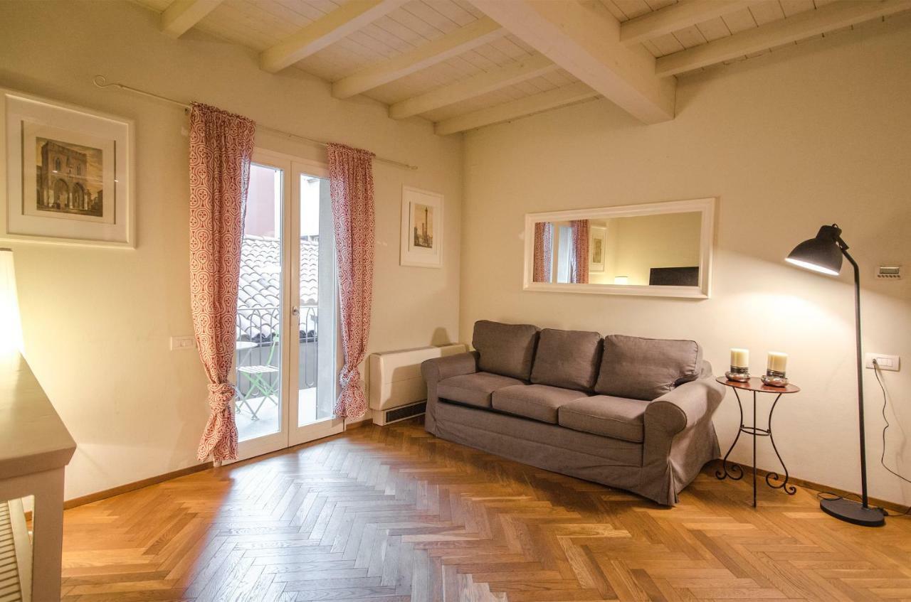 Azeglio Apartment, A Due Passi Da Piazza Maggiore Bologna Exteriör bild