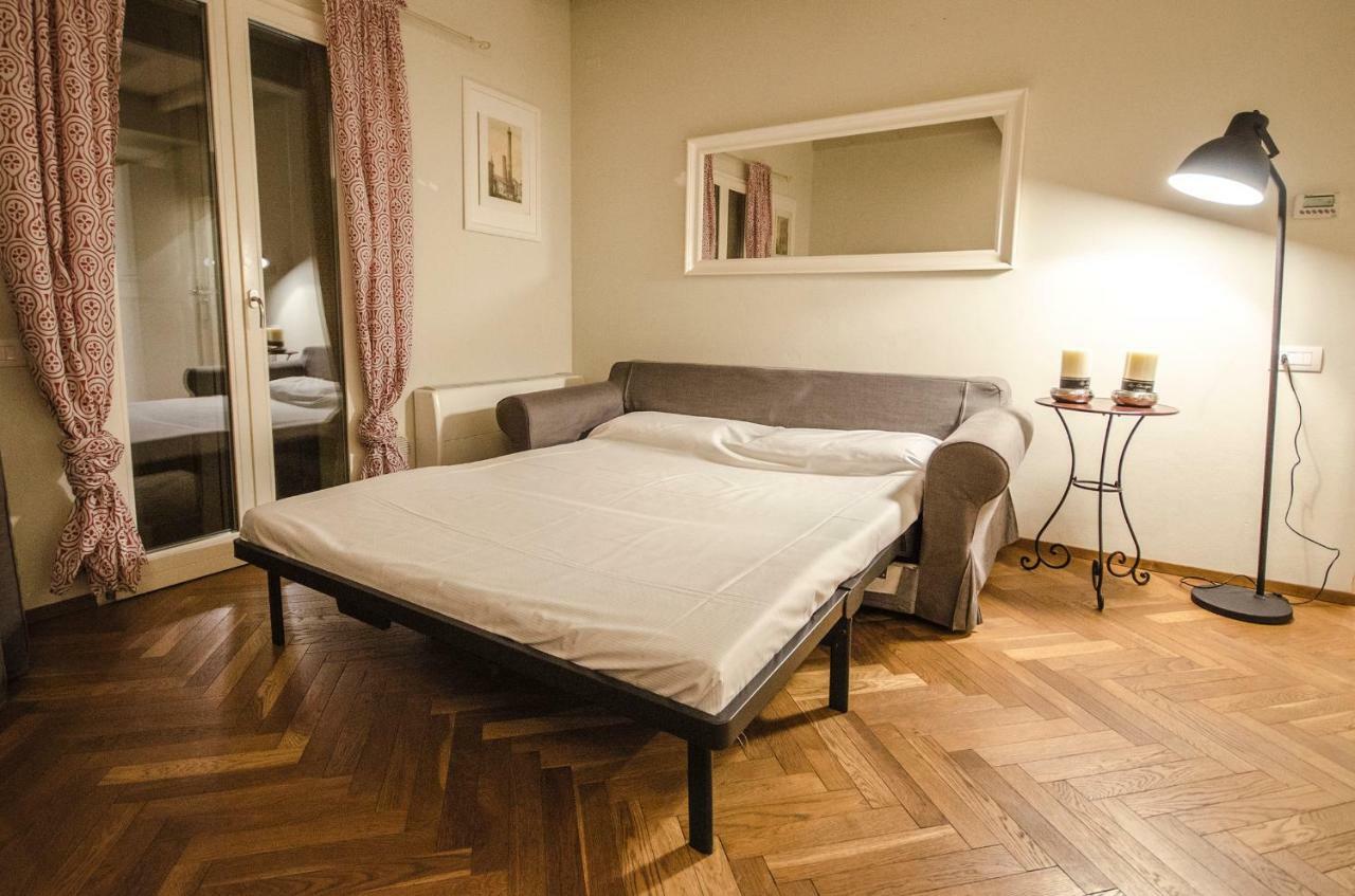 Azeglio Apartment, A Due Passi Da Piazza Maggiore Bologna Exteriör bild